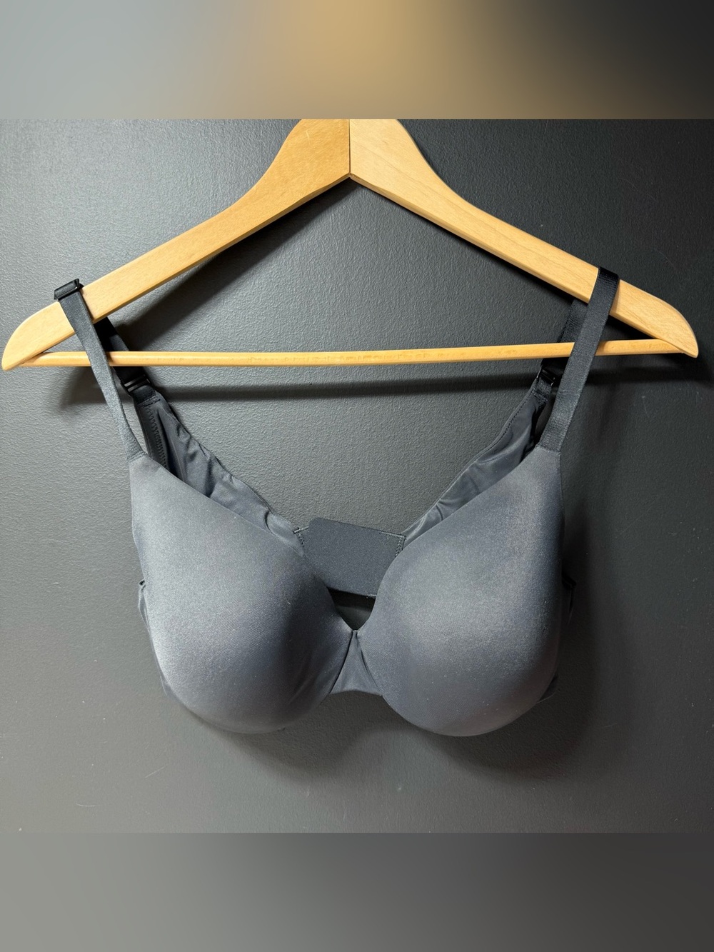 Full Coverage Lightly Lined Bra SKIMS 32D